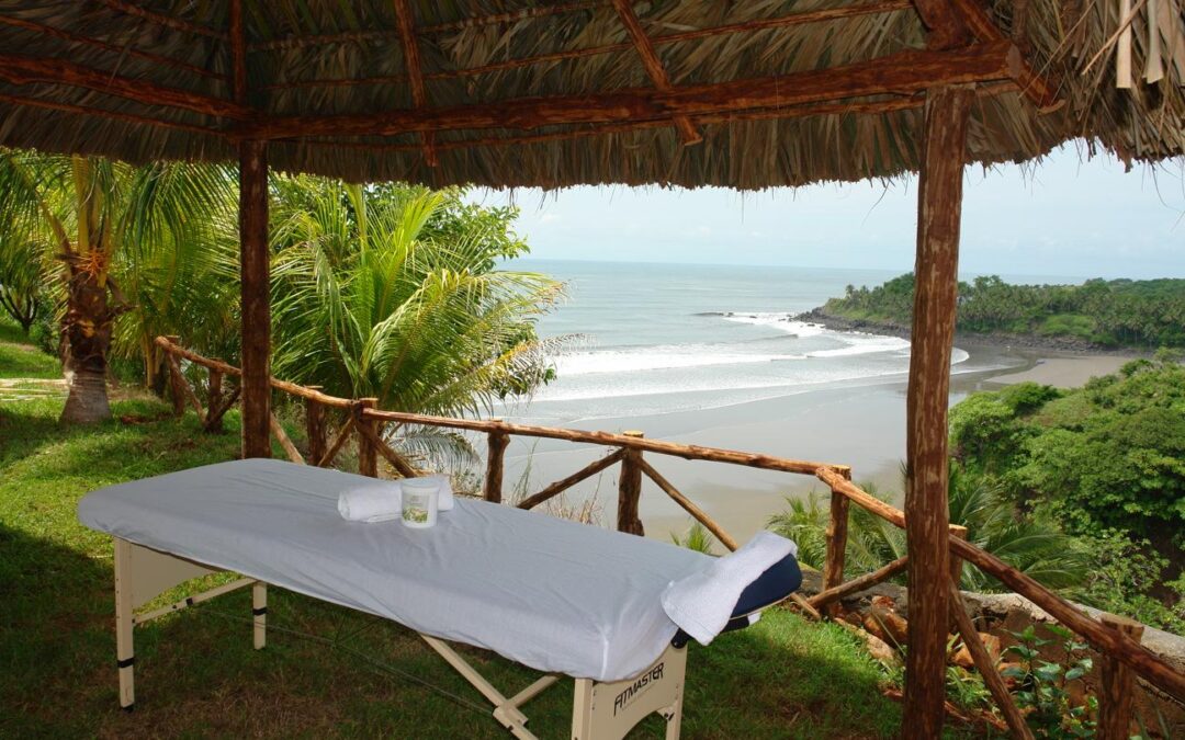 EL SALVADOR – HOTEL MIRAFLORES